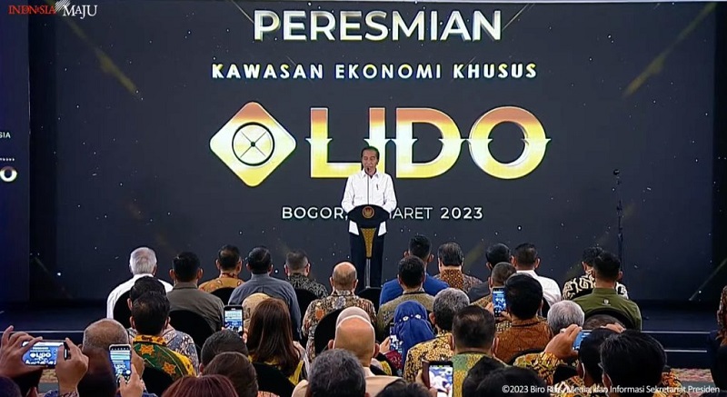 Presiden RI Joko Widodo meresmikan  Kawasan Ekonomi Khusus (KEK) Lido, Jumat (31/3). (Foto: BPMI Setpres)