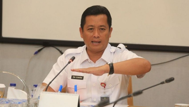 Sekretaris Daerah Kota Bandung Ema Sumarna mengudurkan diri usai tersankut kasus dugaan korupsi CCTV. (Foto: Repro)