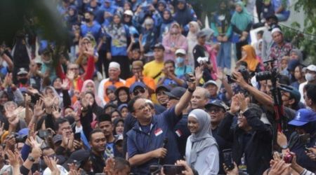 Mantan Gubernur DKI Jakarta yang sekarang bakal capres Partai Nasdem, Anies Baswedan saat safari politik di Aceh/Net