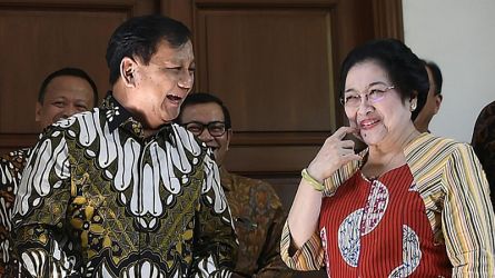 Ketum DPP Gerindra Prabowo Subianto denngan Ketum DPP PDI Perjuangan dalam satu kesempatan/Repro