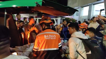 Evakuasi korban kebakaran Depo Pertamina Plumpang/Baznas