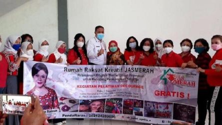 Anggota DPRD Kota Bekasi Janet Aprilia Stanzah mendirikan Rumah Rakyat Kreatif Jasmerah untuk para pelaku UMKM. (Foto: Repro)
