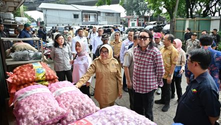 Kunjungan Kerja Spesifik Komisi IV DPR RI ke Pasar Induk Kemang, Kota Bogor, Senin (1/4/). (Foto: Dok DPR)